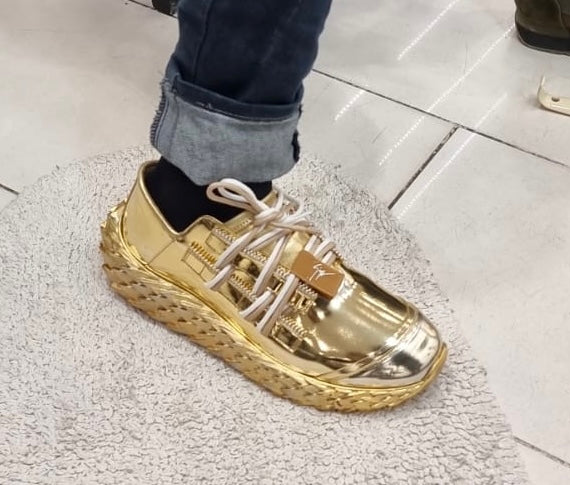 Giuseppe Zanotti Urchin Sneakers β Gold Mirrored Metallic (EU 42.5 / US 9.5)